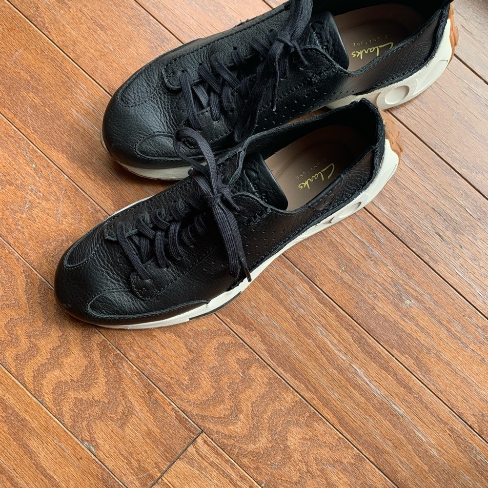 Clark’s Sneakers Women’s Size 10 - Picture 4 of 5
